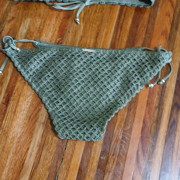 Abercrombie & Fitch Crochet Bikini Swimwear - M/L - Picture 6 of 8